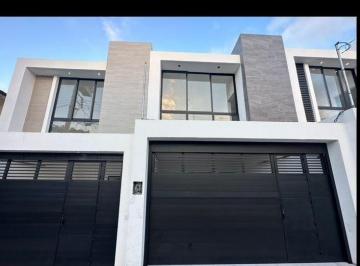 Casa · 149m² · 3 Recámaras · 2 Estacionamientos · Casa en Venta en Boca del Rio, Veracruz.