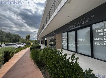 Local comercial · 61m² · Renta Local Nuevo en El Condado – Ubicación Estratégica en Plaza