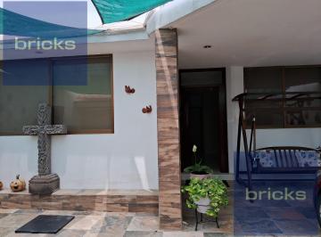 Casa · 280m² · 3 Recámaras · 2 Estacionamientos · Casa en Renta 3 Recamaras, Colinas del Cimatario, Querétaro.