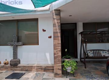 Casa · 280m² · 3 Recámaras · 2 Estacionamientos · Casa en Renta 3 Recamaras, Colinas del Cimatario, Querétaro.