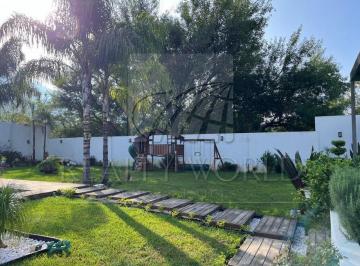 Casa · 523m² · 4 Recámaras · - Cv Casa en Venta en Los Rodríguez, Santiago, N. L.