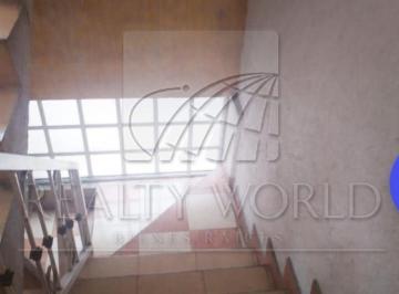 Casa · 343m² · 10 Recámaras · - Cv Casa en Venta en San Nicolás de Los Garza, N. L.