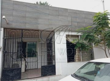 Casa · 200m² · 3 Recámaras · - Cv Casa en Apodaca, N. L.