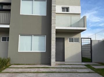 Casa · 90m² · 2 Recámaras · 2 Estacionamientos · Casa en Fraccionamiento Cantelli Residencial