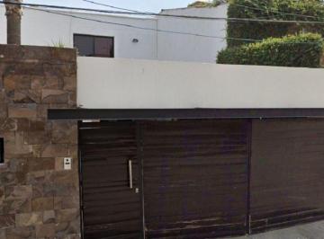 Casa de 4 habitaciones, Corregidora · Casa en Tejeda Queretaro, con Jardin, Cerca de Hospital, Plazas Comerciales y Vias Rapidas.