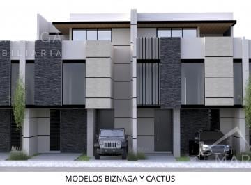 Casa · 245m² · 3 Recámaras · 2 Estacionamientos · Residencia de 3 Recámaras, Family Room, Cuarto de Servicio y Terraza en Pachuca