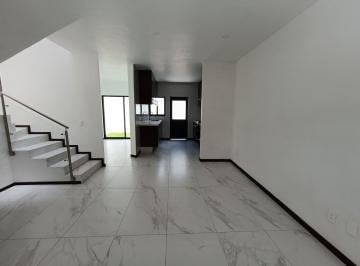 Casa de 4 habitaciones, Zapopan · Casa en Venta en Jardines del Valle Zapopan