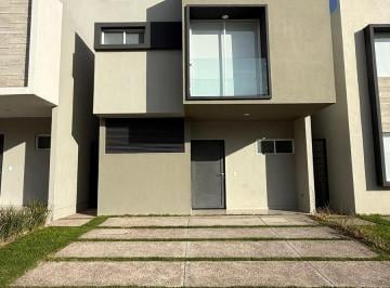 Casa · 113m² · 3 Recámaras · 2 Estacionamientos · Casa en Cantelli Residencial