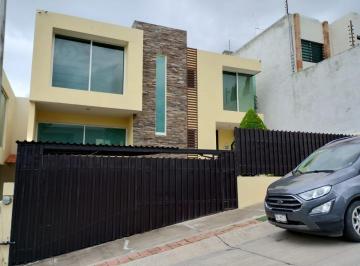 Casa de 3 habitaciones, León · Casa en Venta en Porta Fontana Porta Toscana con 3 Recamaras
