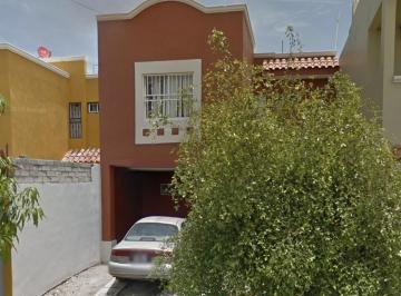 Casa · 120m² · 3 Recámaras · 2 Estacionamientos · Casa en Mazatlán