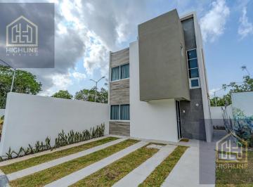 Casa · 112m² · 3 Recámaras · 2 Estacionamientos · Casa de 3 Recamaras en Playa del Carmen Entrega Inmediata