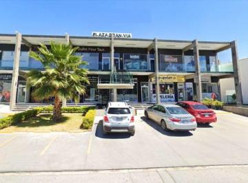 Local comercial , Monterrey · Local en Venta - Zona Cumbres (Puerta de Hierro)