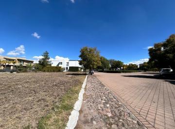 Terreno / Lote , Querétaro · Terreno de 720 m² en Venta en El Campanario Qro.