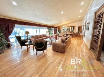 CASA en VENTA en BOSQUES de las LOMAS. · Casa en Venta en Bosques de Las Lomas.