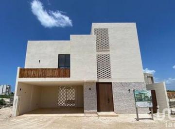 Casa · 172m² · 2 Recámaras · 2 Estacionamientos · Villa en Venta en San Benito, Yucatán.