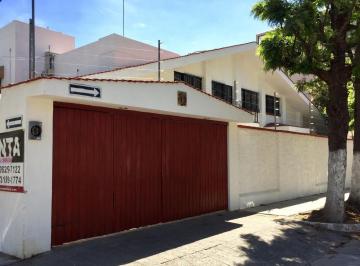 Oficina · 748m² · 8 Estacionamientos · Estupendas Oficinas en Renta en Lomas de Country, a 5 Minutos Zona Financiera de Américas, 505 m² Co