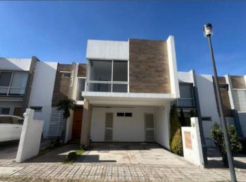 Casa de 3 habitaciones, San Andrés Cholula · Casa en Lomas de Angelopolis Puebla de Garantia Bancaria, Oportnuidad Unica