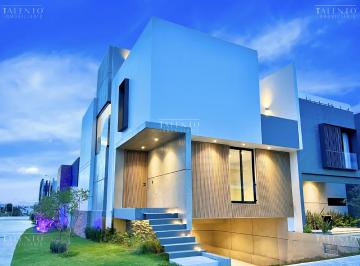 Casa de 3 habitaciones, Zapopan · Casa en Venta Valle Imperial, Zapopan Jalisco