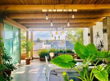 Casa de 3 habitaciones, Zapopan · Casa en Venta en Valle Imperial