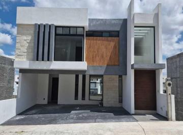 85e1a15e93b18cc56eeae858b77b04291bc8183745d4d4436e92706de579a205 · Casa en Venta en Lomas de Chapultepec