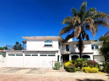 Casa de 4 habitaciones, San Andrés Cholula · Hermosa Casa en Venta en Residencial Los Encinos, Morillotla