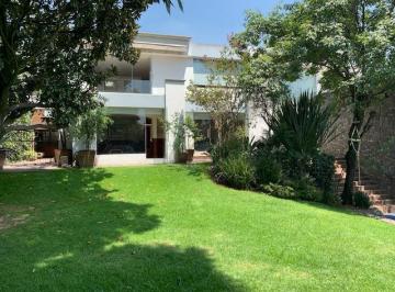 Casa · 856m² · 4 Recámaras · 5 Estacionamientos · Casa en Venta en La Herradura