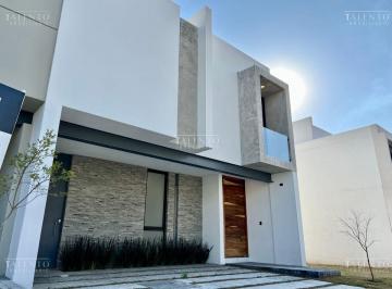 Casa de 3 habitaciones, Zapopan · Casa en Venta Valle Imperial, Zapopan Jalisco