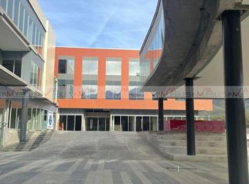 Local comercial · 166m² · 1 Recámara · 100 Estacionamientos · Local Comercial en Venta en Carretera Nacional