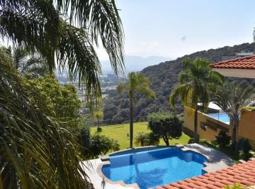80138122560f4c2b46739fc2cc5878f40d199f0a827023911c78b93ba39b5820 · Casa en Venta de Lujo con Vista Panóramica y Alberca en El Palomar