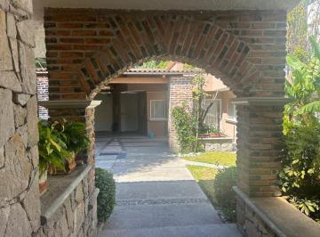 Casa de 6 habitaciones, Querétaro · En Campo de Golf, 6 Habitaciones, 4 en Planta Baja y 2 en Planta Alta, Hermosa Vista a Campo de Golf