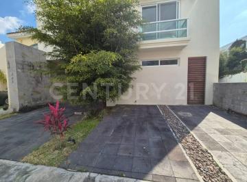 Casa en condominio · 360m² · 3 Recámaras · 2 Estacionamientos · Casa en Venta San Martín del Tajo, Tlajomulco