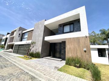 Casa · 550m² · 3 Recámaras · 3 Estacionamientos · Casa en Venta Parque Santo Domingo Lomas de Angelopolis