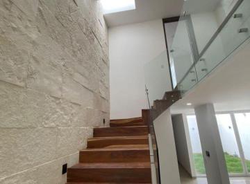 Casa de 4 habitaciones, Aguascalientes · Casa de 200 m² con Roof y 4 Recámaras en Venta, Arroyo El Molino