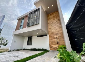 Casa de 3 habitaciones, Zapopan · Casa en Venta Valle Imperial Zapopan Jalisco