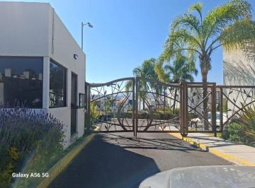 Casa de 3 habitaciones, El Marqués · Venta Casa El Mirador Querètaro Estudio y Jardìn