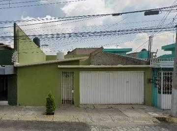 Casa de 3 habitaciones, Ecatepec de Morelos · Casa en Remate en Ecatepec de Morelos