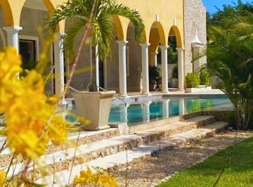 30dda1d865d9a7da8a07b2299c4c0359f5e996cebefe06f86b43e4184661bcab · Casa en Venta Frente Al Club de Polo en Mérida, Yucatán