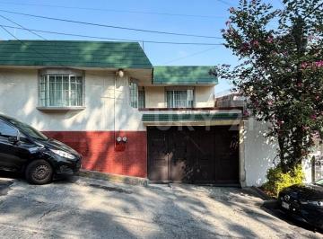 Casa · 207m² · 3 Recámaras · 2 Estacionamientos · Venta Casa Lomas de Occipaco Naucalpan 11238