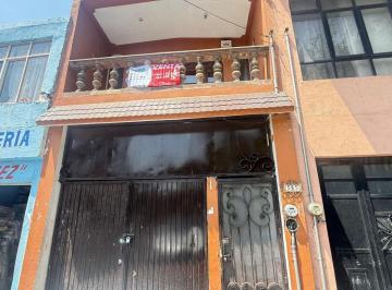 Casa de 2 habitaciones, Irapuato · Casa en Venta con Local Comercial | Barrio San Vicente, Irapuato, Gto.
