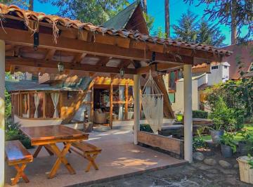 Casa · 238m² · 3 Recámaras · 1 Estacionamiento · Cabaña en Venta en Avándaro | Valle de Bravo
