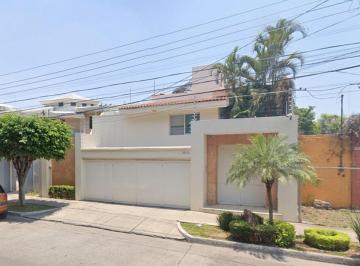 Casa de 4 habitaciones, Guadalajara · Venta de Casa en Bosques de La Victoria, Guadalajara