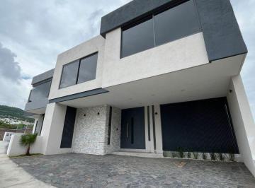 Casa de 3 habitaciones, Morelia · Casa en Venta en Fracc Álamos, Tres Marías, Morelia