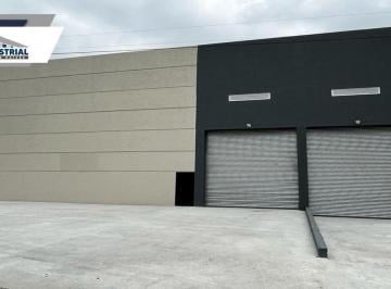 Bodega comercial · 917m² · 4 Estacionamientos · Bodega en Renta Santa Catarina