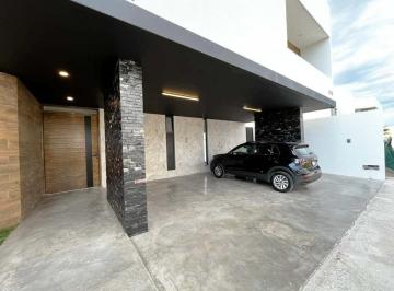 Casa en condominio de 3 habitaciones, Aguascalientes · Casa en Venta Al Norponiente en Tamarindos Aguascalientes