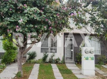 f2ec24844a122771c578b2ce6e2eb8d7659616198d67f43eafa01cbd3761deda · Casa en Venta