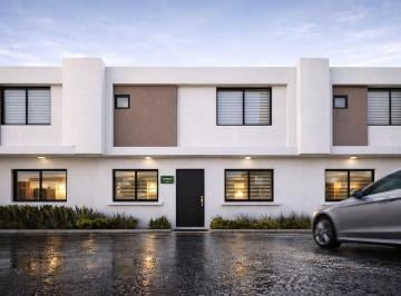 Casa de 3 habitaciones, El Marqués · Casa en Venta Entre El Refugio y Zibatá, 3 Recámaras y Una en Pb, Oportunidad!