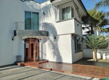 Casa · 199m² · 3 Recámaras · 3 Estacionamientos · Casa en Venta, Lomas Altas, Zapopan, Jalisco
