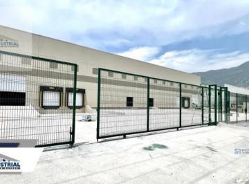 Nave industrial · 2477m² · 20 Estacionamientos · Nave Industrial en Renta en Santa Catarina Nl