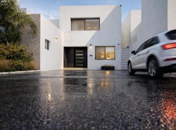 Casa de 3 habitaciones, Querétaro · Casa en Venta en Lomas de Juriquilla, 3 Recámaras, T.250 m², Cto de Servicio