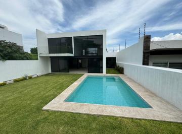 Casa en condominio de 3 habitaciones, Emiliano Zapata · Espectacular Casa en Burgos Corinto, Sur de Cuernavaca Vigilancia 24/7